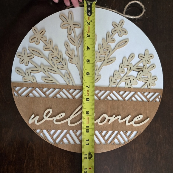 Wooden Welcome Sign with Floral Design - Picture 2 of 4